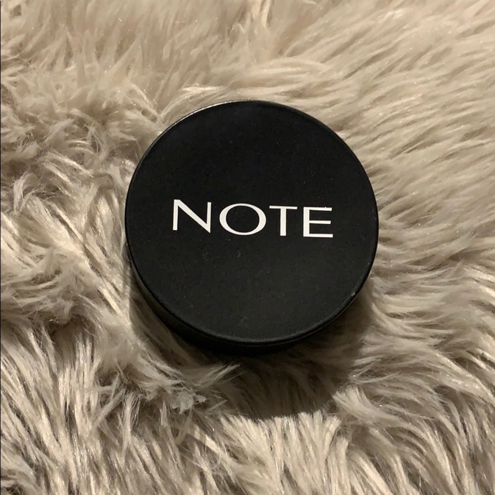 BRAND NEW BLUSH